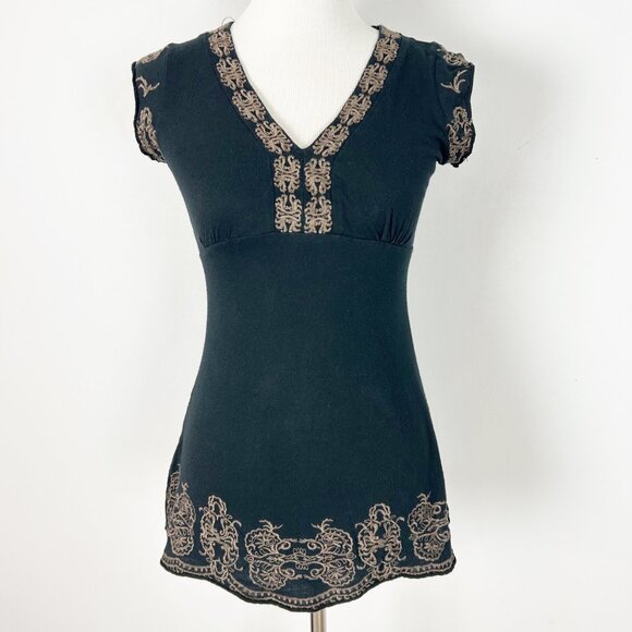 Y2K Vertigo Embroidered Babydoll Tee Dark Whimsigoth Size Small Women's - Picture 1 of 4